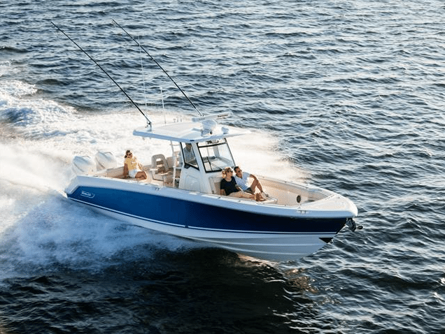 2016bostonwhaler330outrage