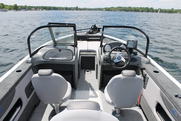 Smoker Craft Ultima Legacy 182 Power Boating Magazine