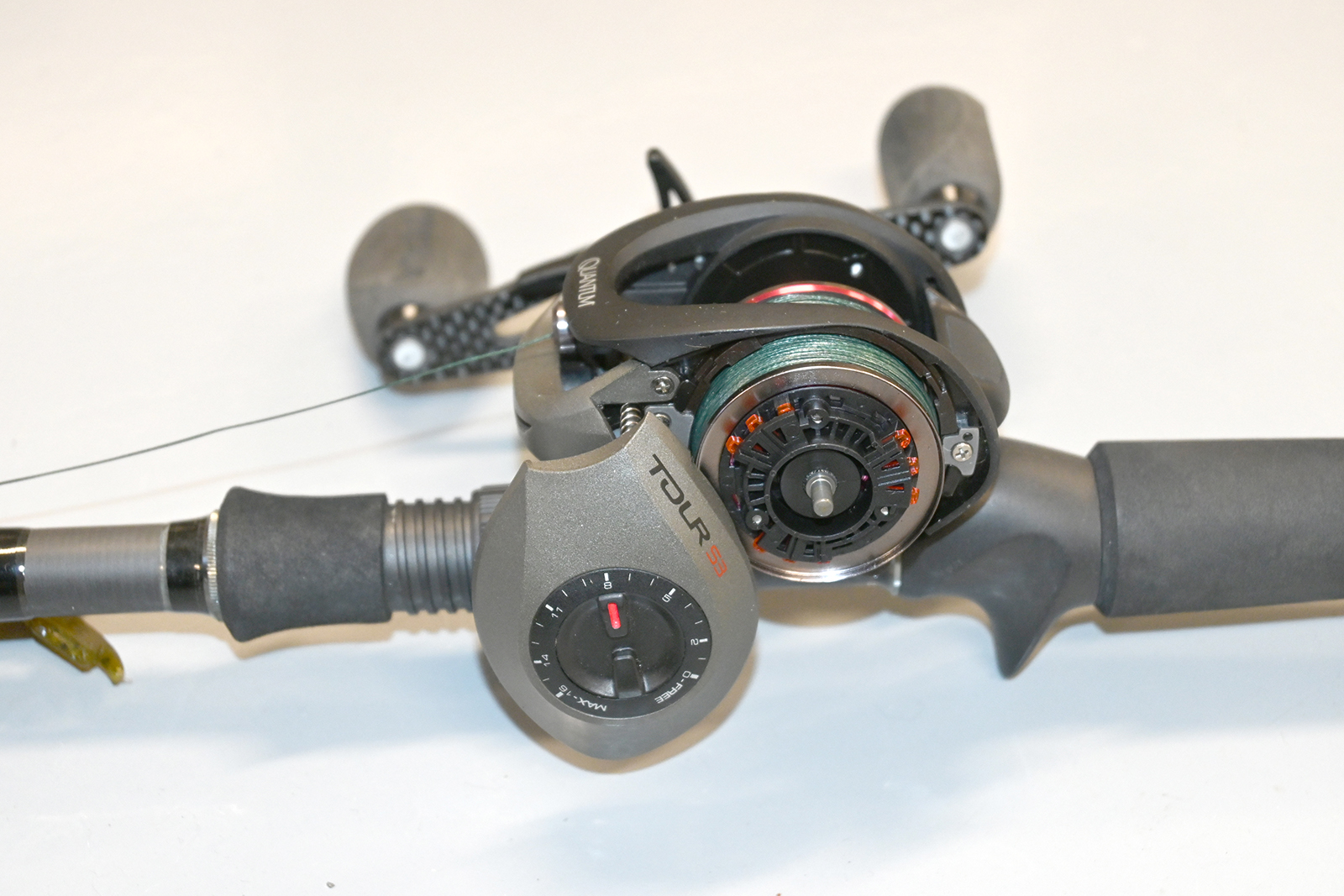 baitcasting reel