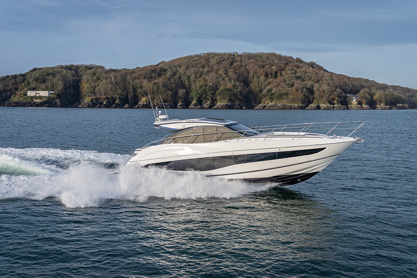 Web V50 Exterior White Hull 6