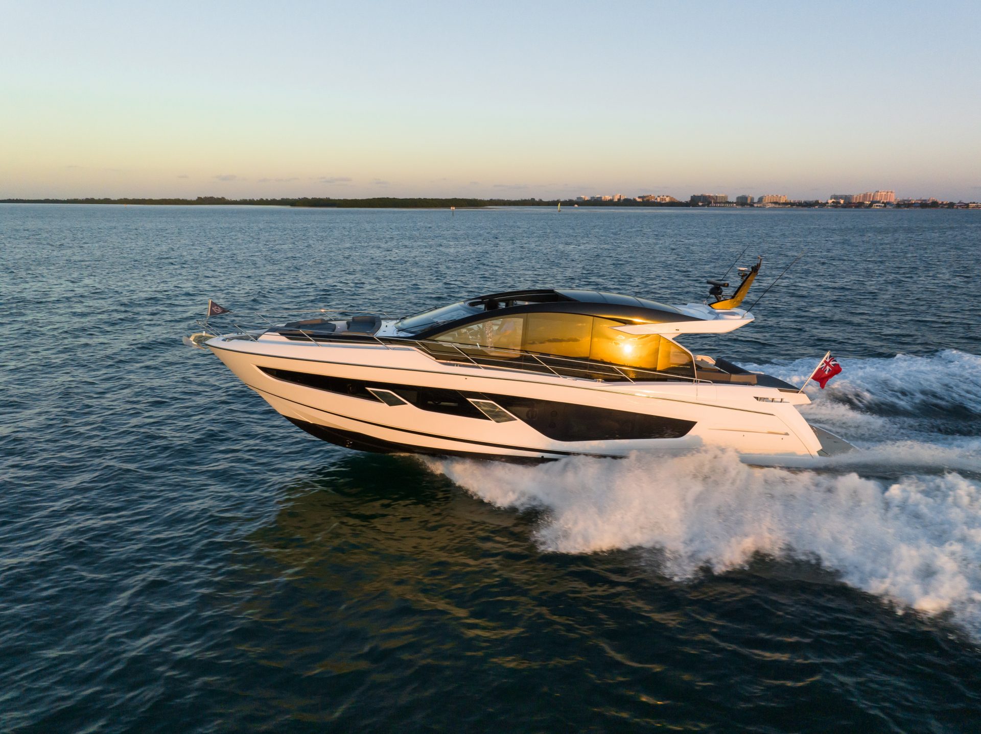 Sunseeker International Predator 65 8