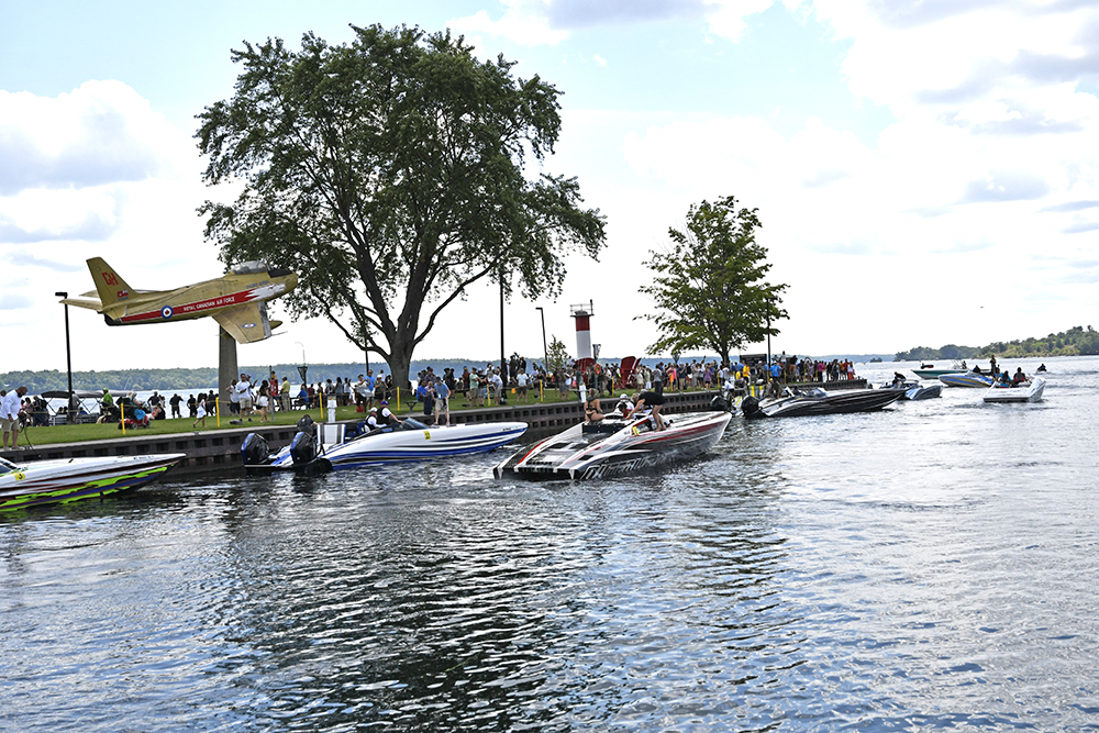 1000 Islands poker run